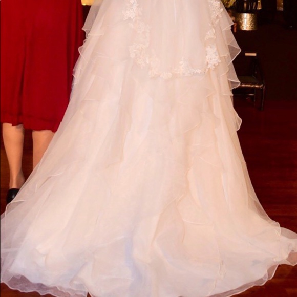 Wedding Dress - Picture 3 of 7